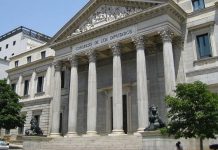 10 ideas ambientales «urgentes y transversales» para el próximo gobierno Fachada de entrada al Congreso de los Diputados