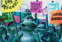 Cortometrajes educativos sobre el mar y los océanos Tortugas manifestándose con carteles a favor de la protección de los océanos