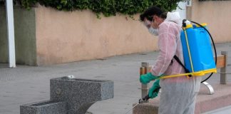 Miedo e ignorancia detrás del uso «descontrolado» de desinfectantes en espacios públicos