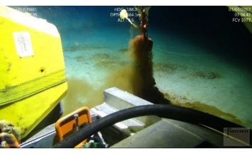 14 millones de toneladas: más plástico en el fondo que en la superficie de los mares robot submarino